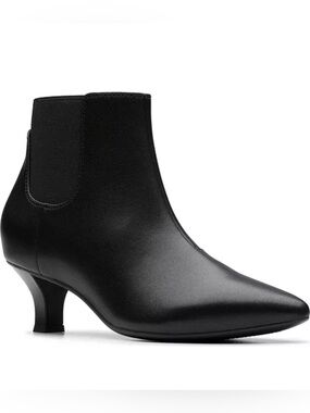 Clarks Kepley Erin Women’s Black Pointed Toe Heel Ankle Boots Bootie - NWT